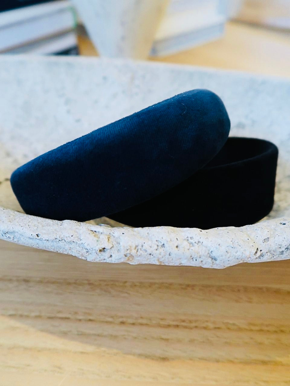 Black Velvet Girl Flat Wide Hairband