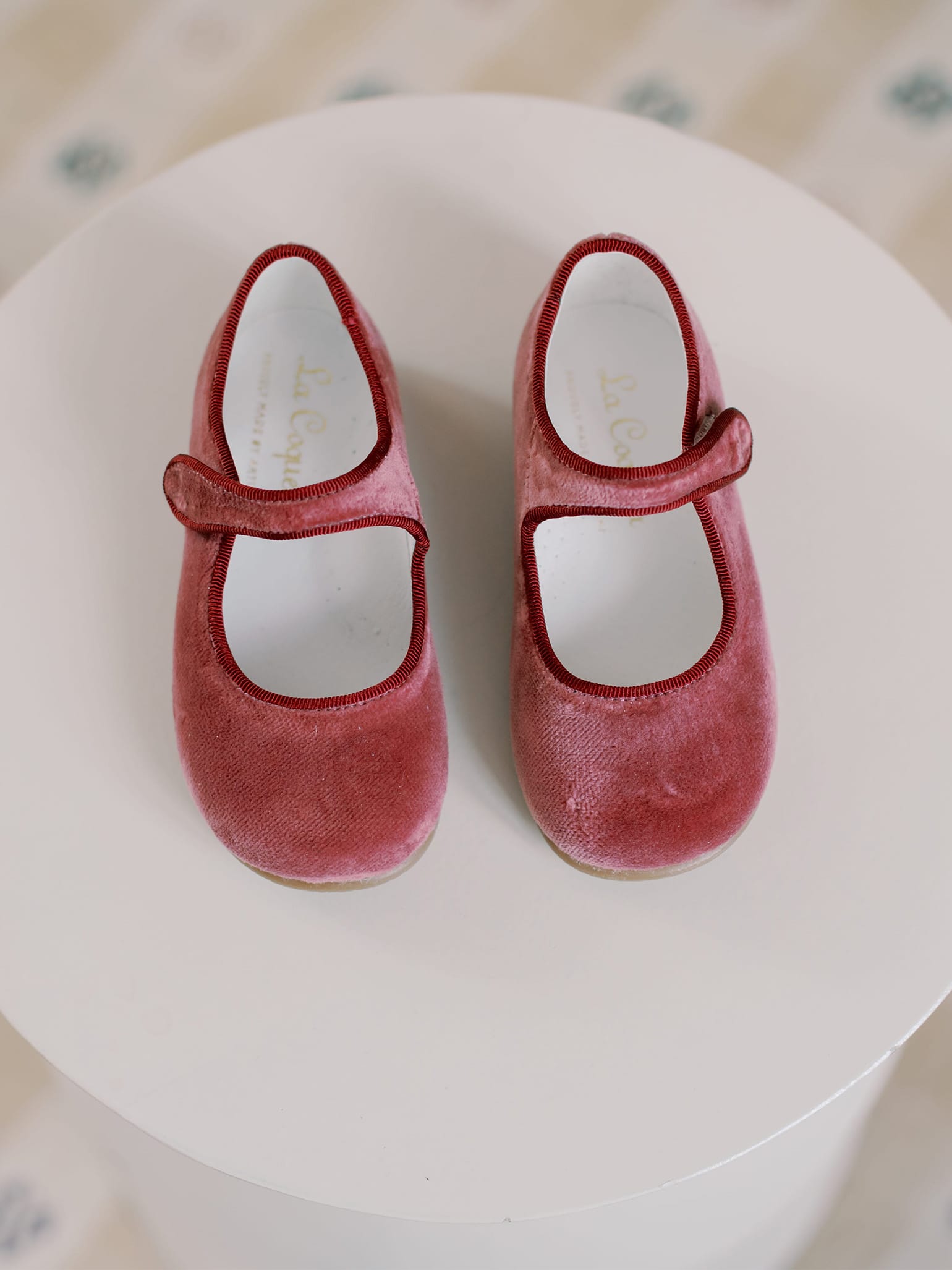 Pink on sale velvet shoes