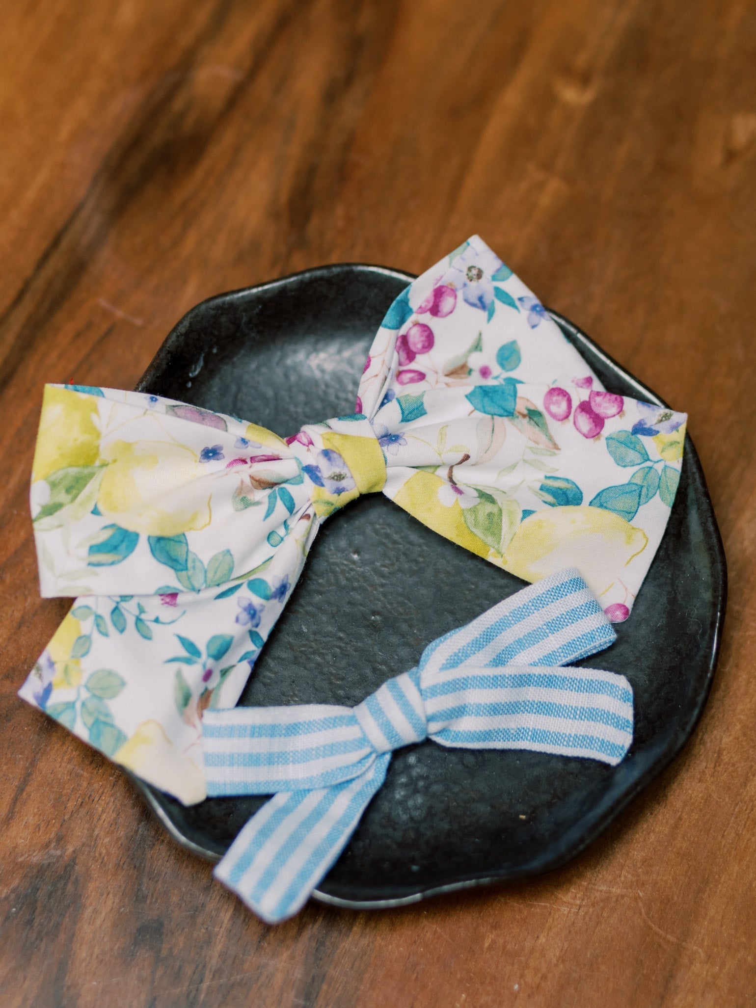 Yellow Lemons Large Bow Girl Clip