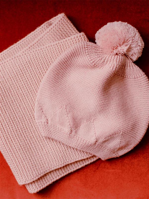 Dusty Pink Merino Girl Bobble Hat