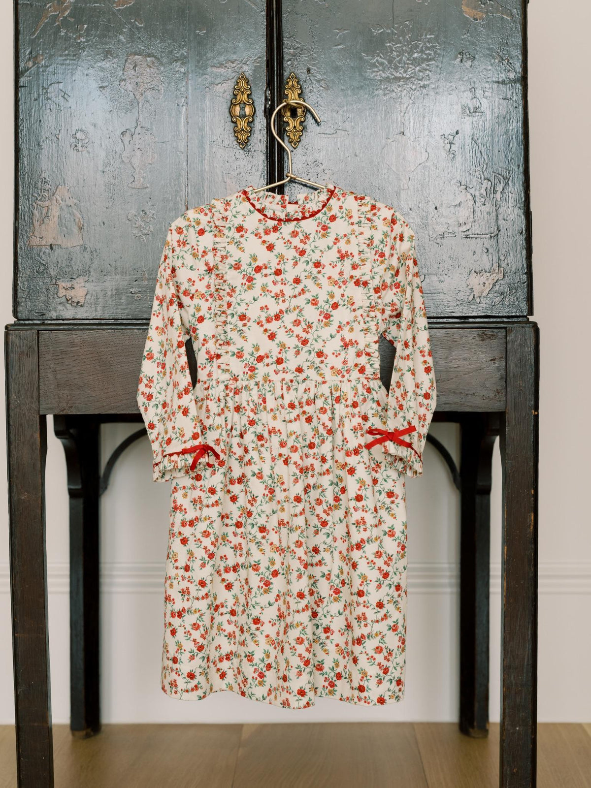 Ivory Floral Rosaura Girl Dress